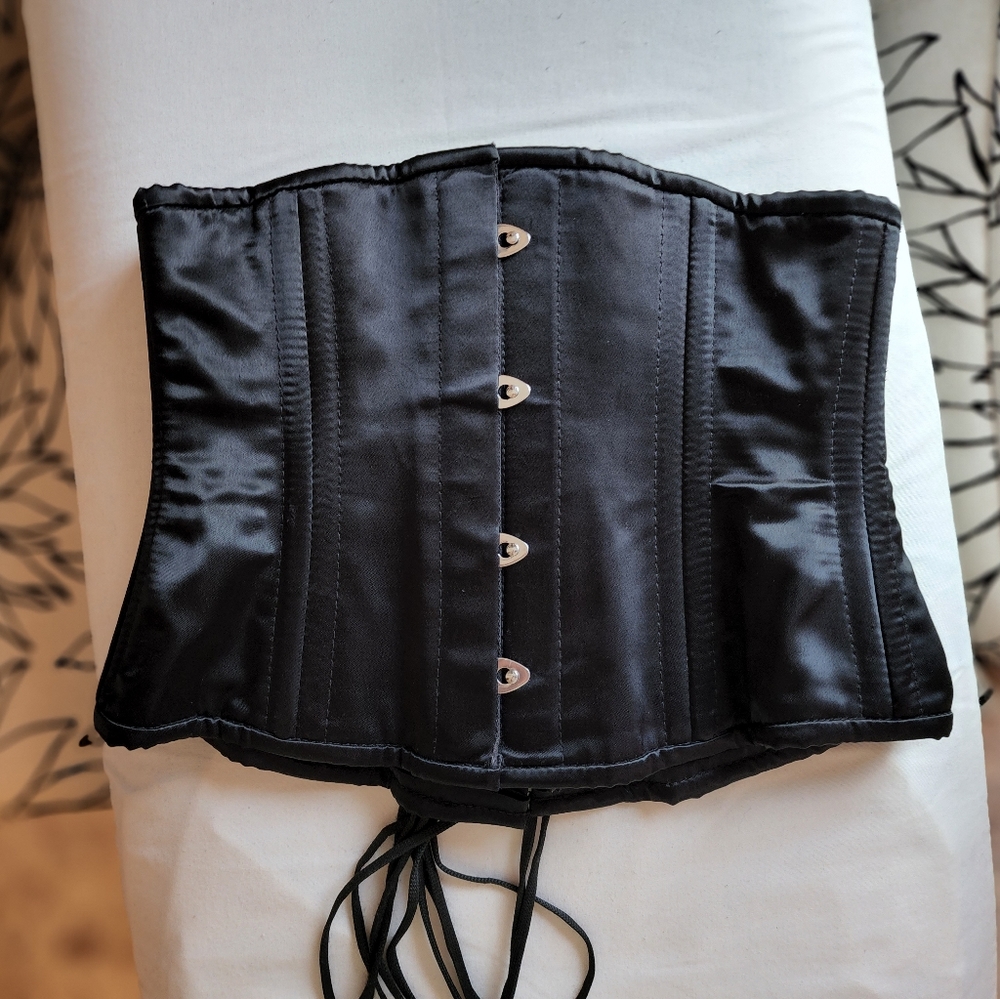 Orchard Corset CS411 Black Satin size 24